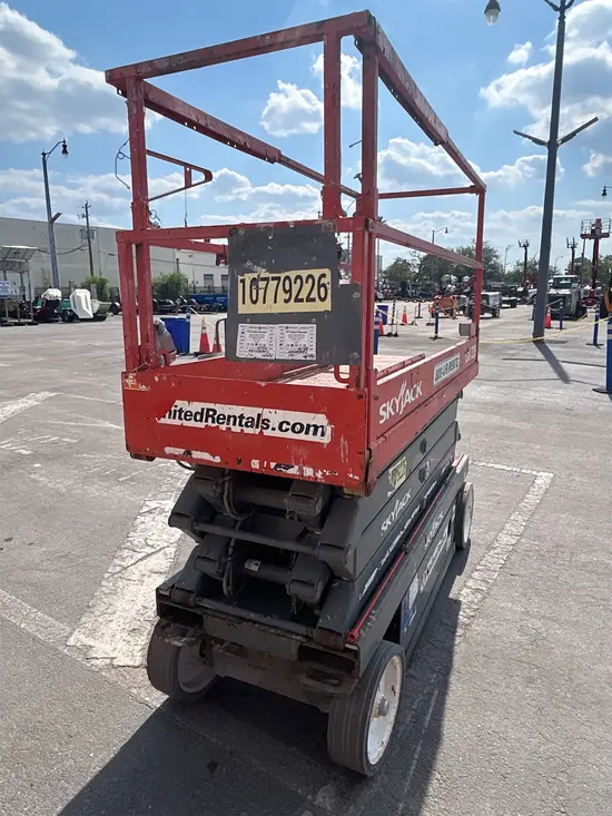 2018 Skyjack SJIII3226 Scissor Lift