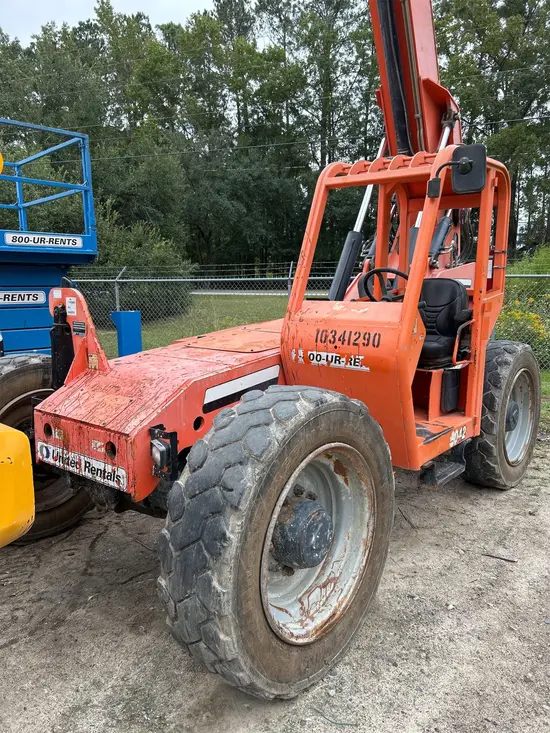 2015 SKYTRAK 6042 Forklift