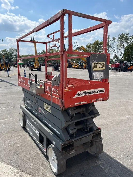 2018 Skyjack SJIII3226 Scissor Lift
