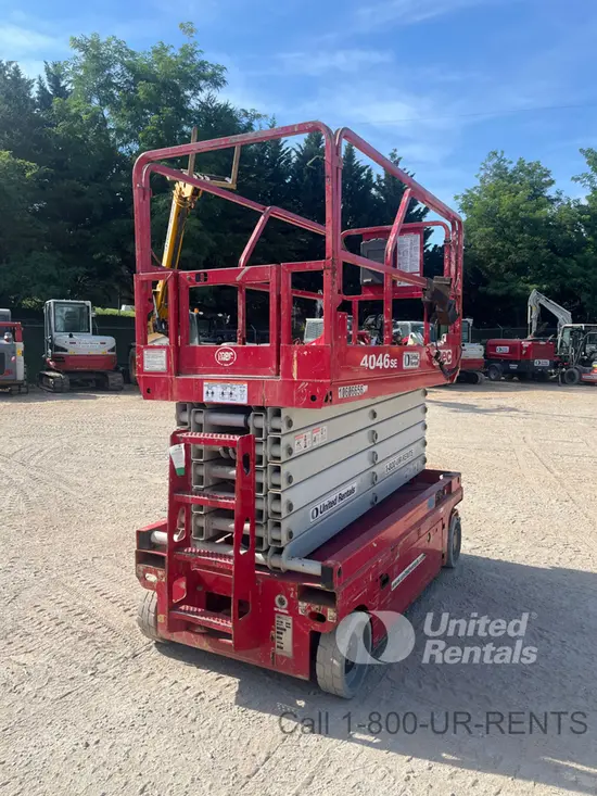 2017 MEC 4046SE Scissor Lift