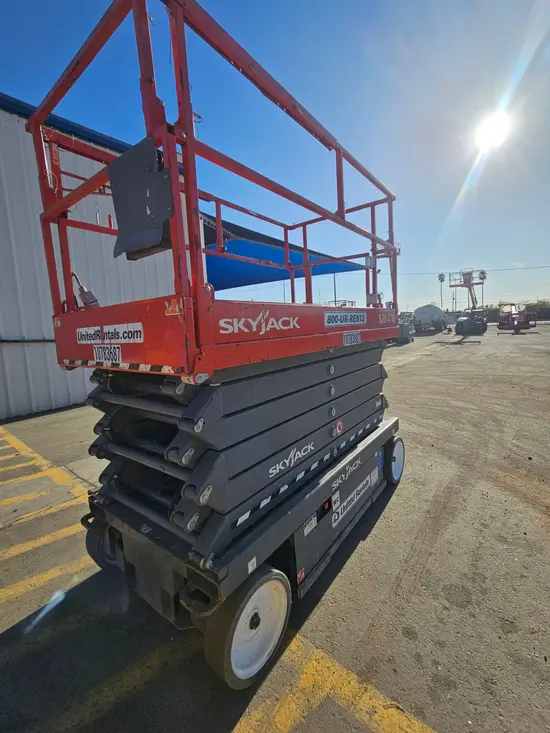 2018 Skyjack SJIII4740 Scissor Lift