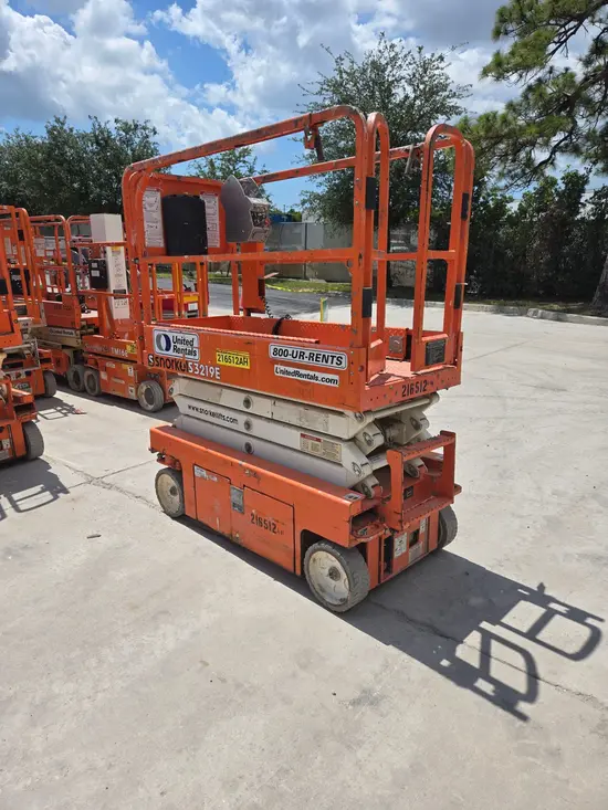 2018 Snorkel S3219E Scissor Lift