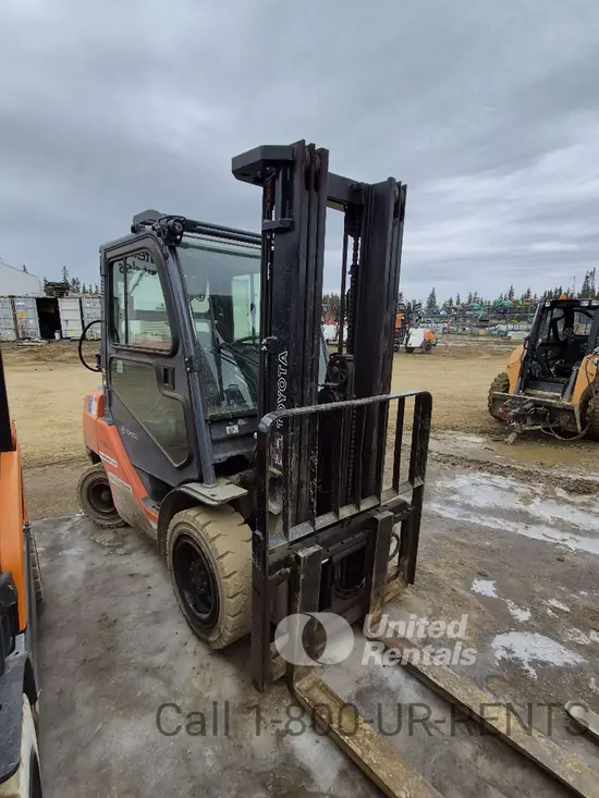 2019 Toyota 8FGU30 Warehouse Forklift