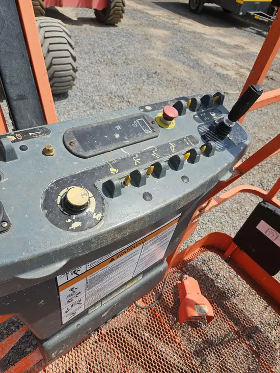 2017 JLG 450AJ Articulating Boom Lift