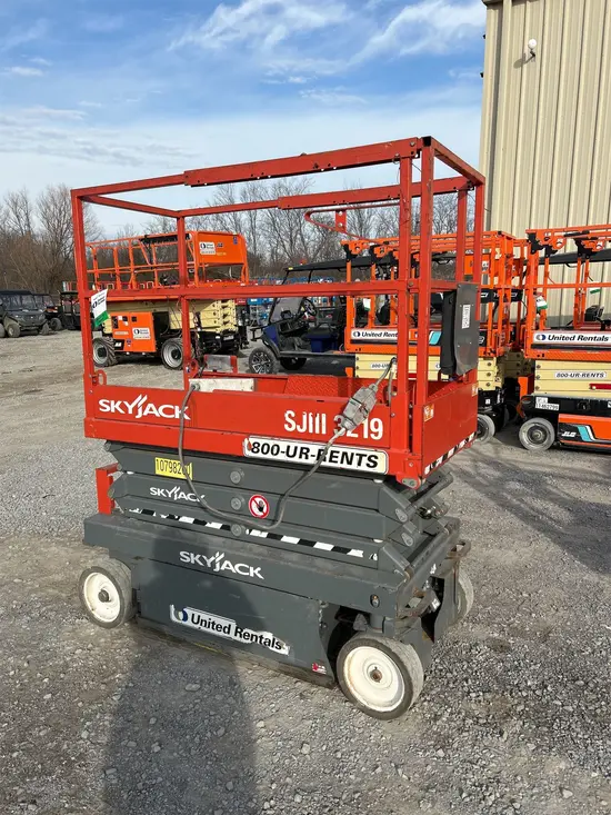 2018 Skyjack SJIII3219 Scissor Lift