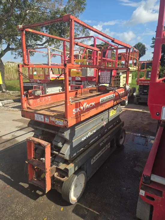 2018 Skyjack SJIII3226 Scissor Lift