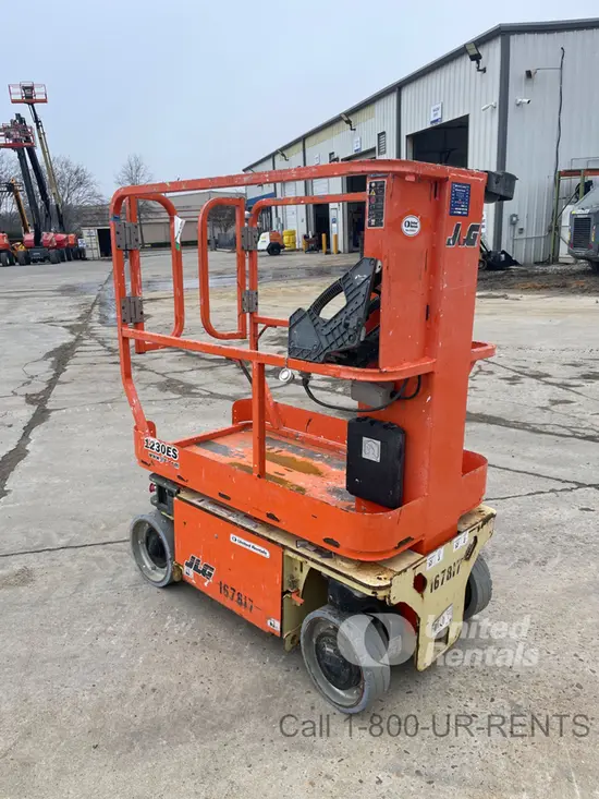 2016 JLG 1230ES Self-Propelled One-Person Lift