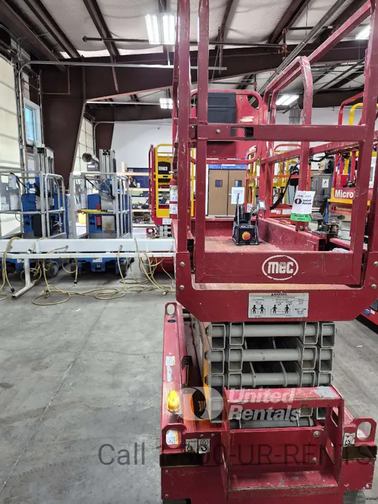 2019 MEC MICRO 19 Scissor Lift