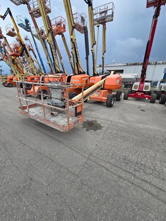 2017 JLG 400S Boom Lift