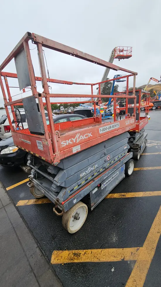 2014 Skyjack SJIII4632 Scissor Lift