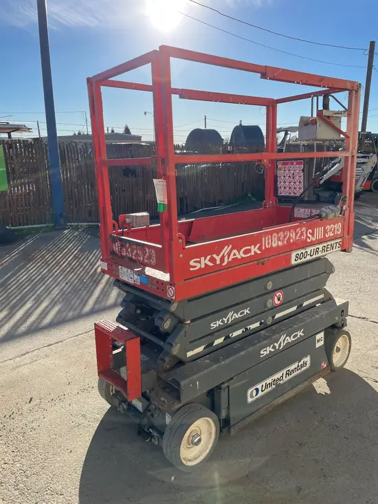2018 Skyjack SJIII3219 Scissor Lift