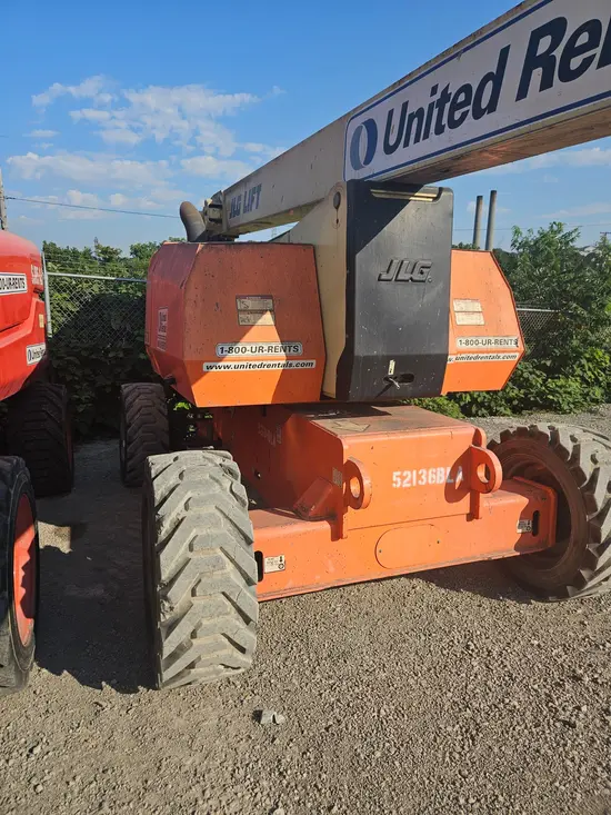 2017 JLG 800AJ Articulating Boom Lift