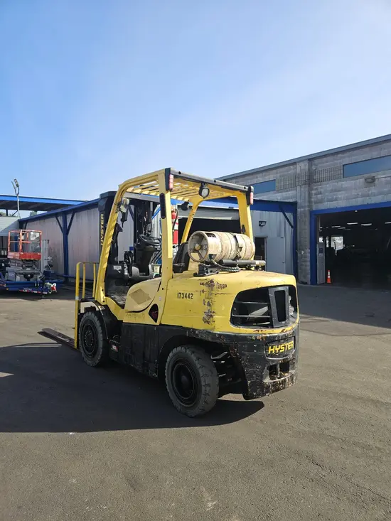 2016 HYSTER H80FT Warehouse Forklift