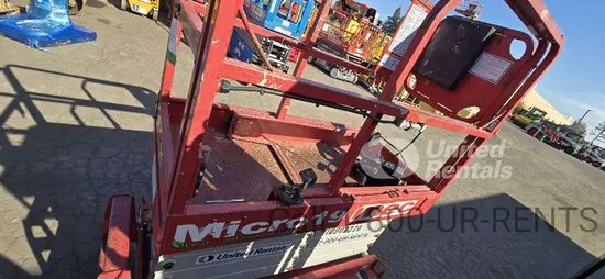 2019 MEC MICRO 19 Scissor Lift