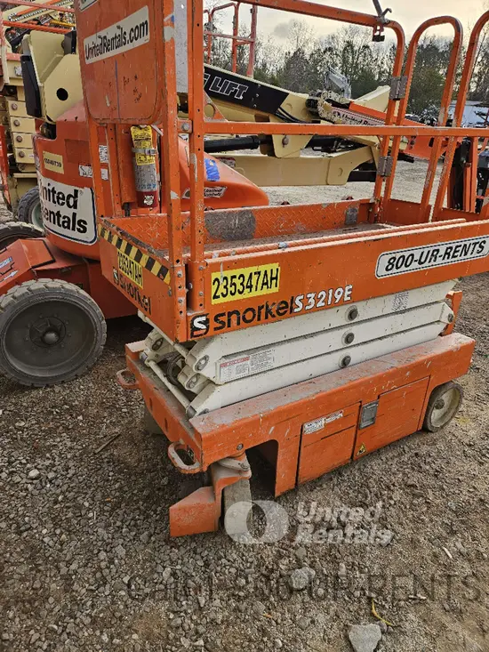 2019 Snorkel S3219E Scissor Lift