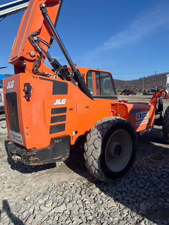 2017 SKYTRAK 8042 Forklift