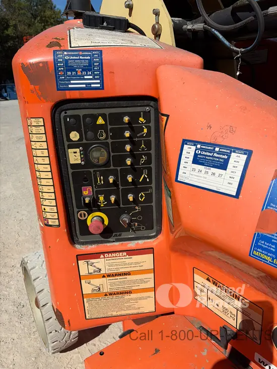 2017 JLG E400AJPN Articulating Boom Lift