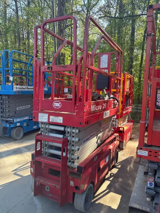 2019 MEC MICRO 26 Scissor Lift