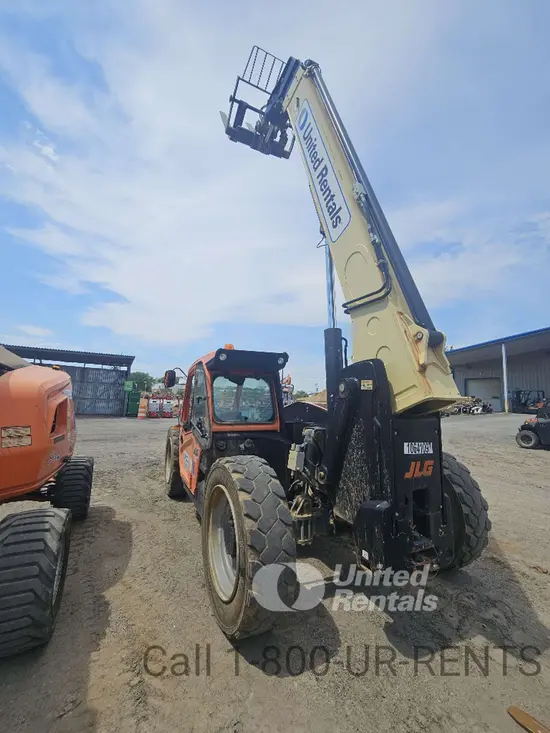 2017 JLG 742 Forklift