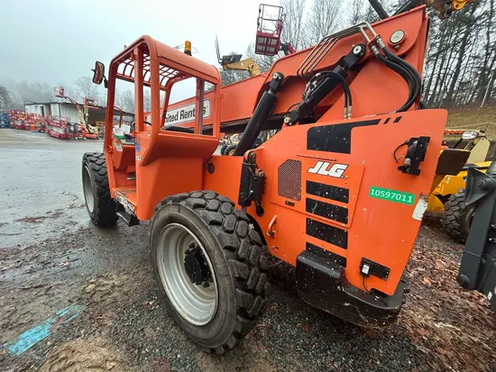 2017 SKYTRAK 6042 Forklift