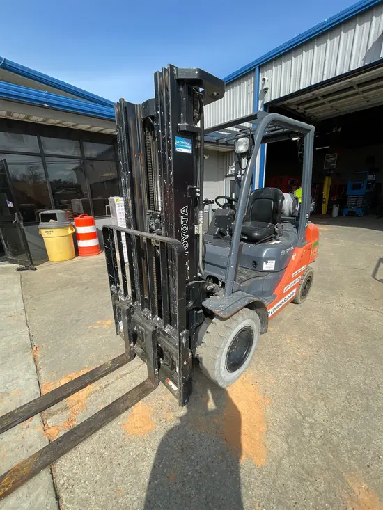 2019 Toyota 8FGU25 Warehouse Forklift