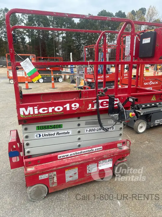 2019 MEC MICRO 19 Scissor Lift