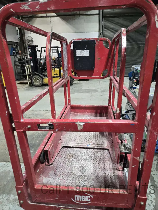 2019 MEC MICRO 19 Scissor Lift
