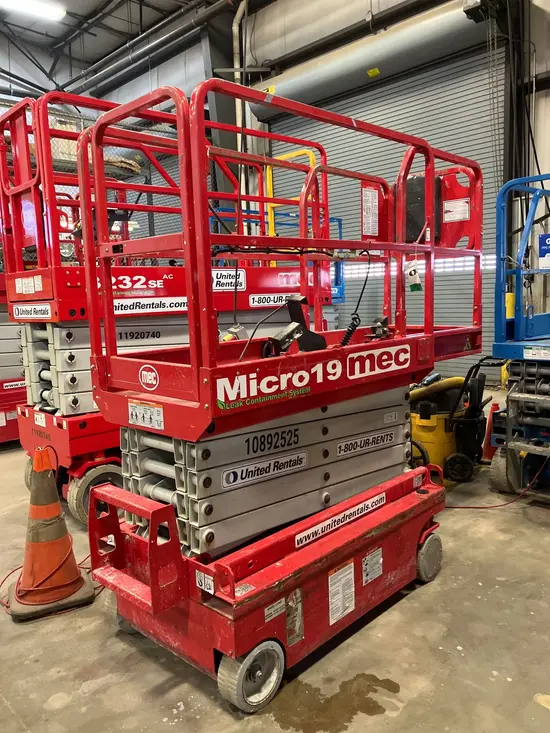 2019 MEC MICRO 19 Scissor Lift