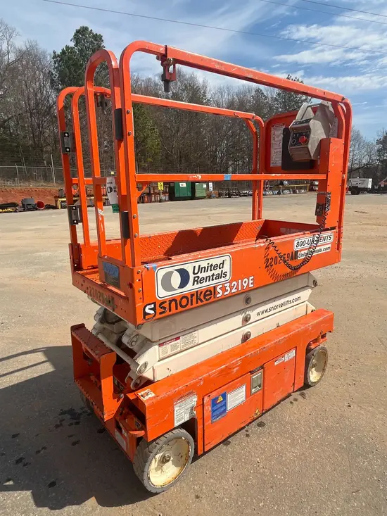 2019 Snorkel S3219E Scissor Lift