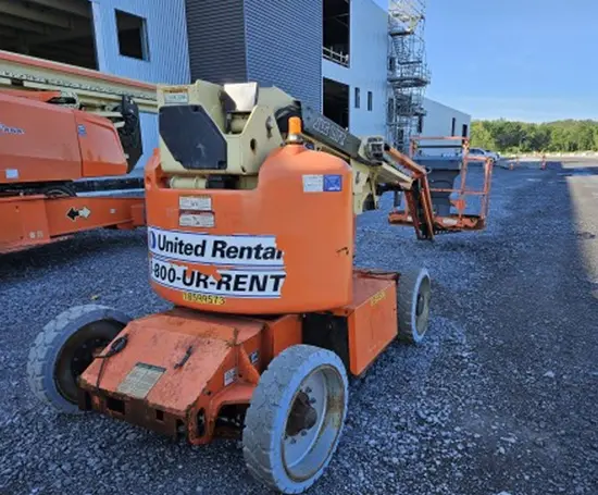 2017 JLG E450AJ Articulating Boom Lift