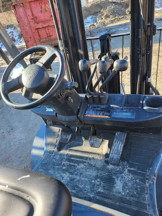 2019 Toyota 8FGU25 Warehouse Forklift