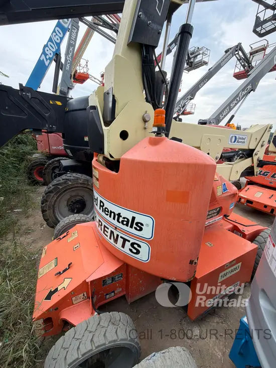 2018 JLG E400AJPN Articulating Boom Lift