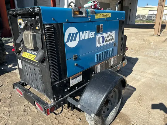 2022 Miller Welders Big Blue 300R Welder