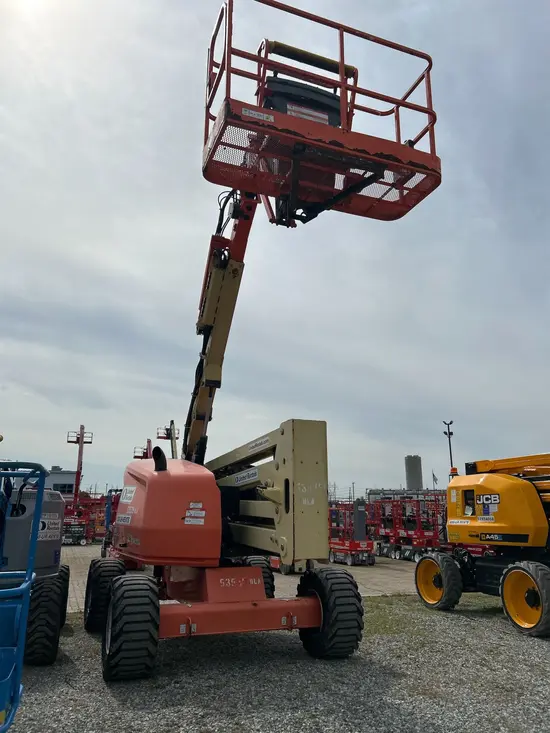 2017 JLG 450AJ Articulating Boom Lift