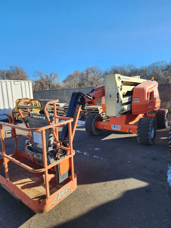 2017 JLG 450AJ Articulating Boom Lift