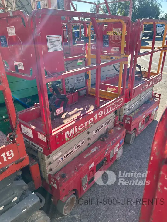 2022 MEC MICRO 19 Scissor Lift