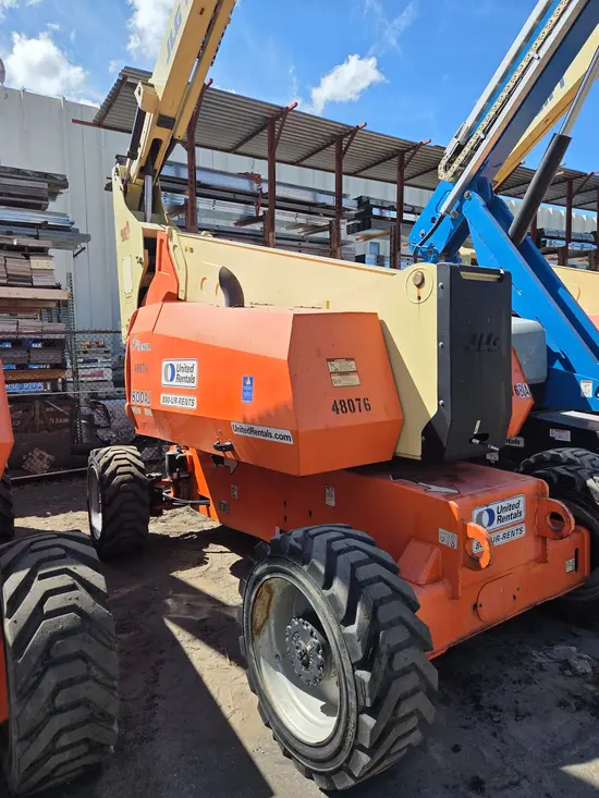 2017 JLG 800AJ Articulating Boom Lift