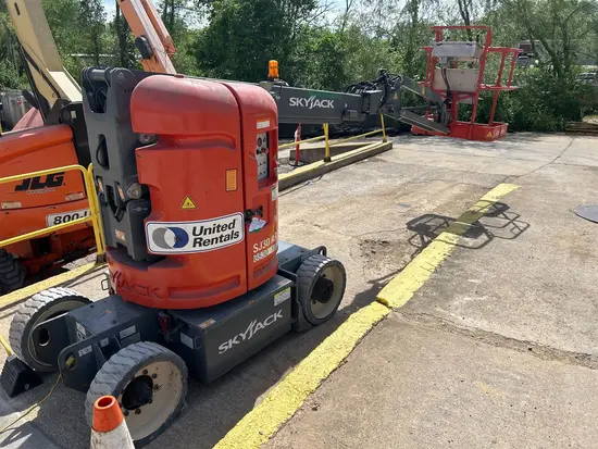 2017 Skyjack SJ30ARJE Articulating Boom Lift