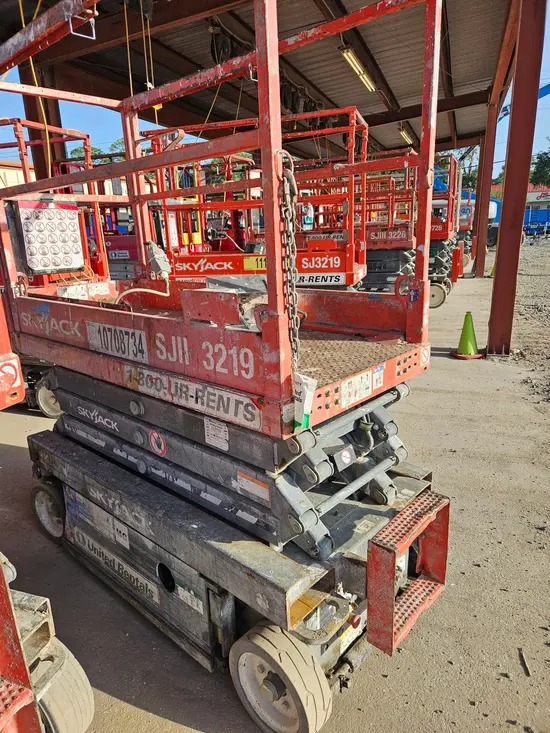 2018 Skyjack SJIII3219 Scissor Lift