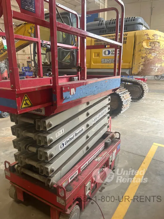 2020 MEC MICRO 19 Scissor Lift