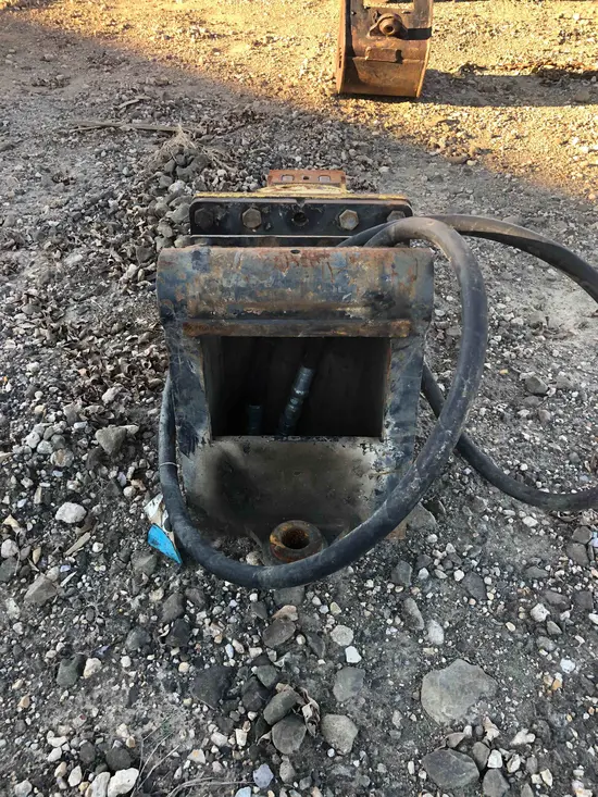 2015 Atlas Copco SB 452 Attachment