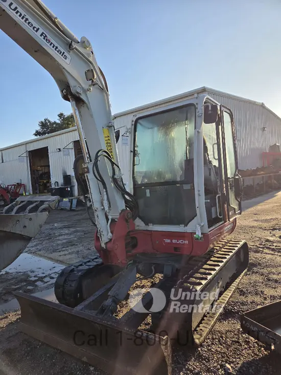 2022 Takeuchi TB250-2CR Mini Excavator