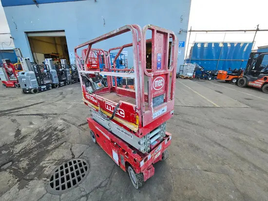 2017 MEC 1930SE Scissor Lift