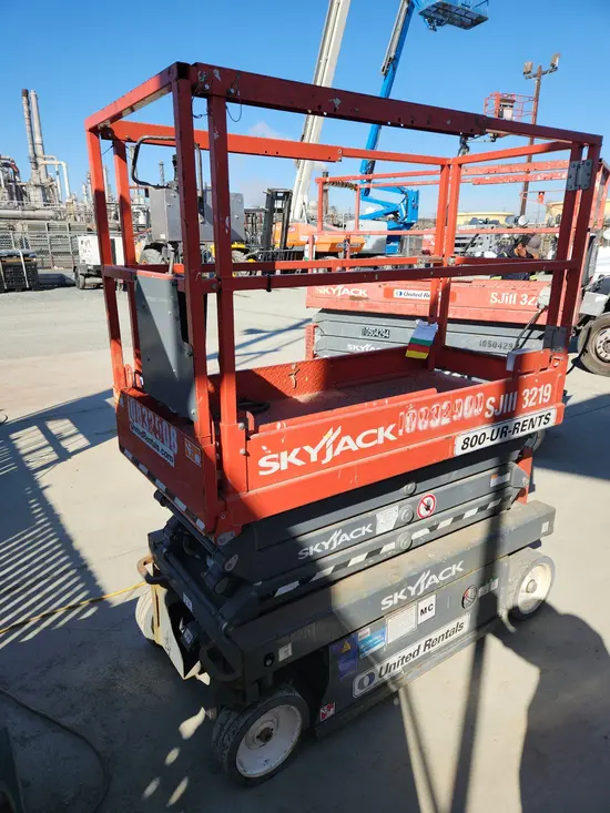 2018 Skyjack SJIII3219 Scissor Lift