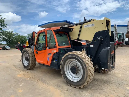 2018 JLG 1055 Forklift