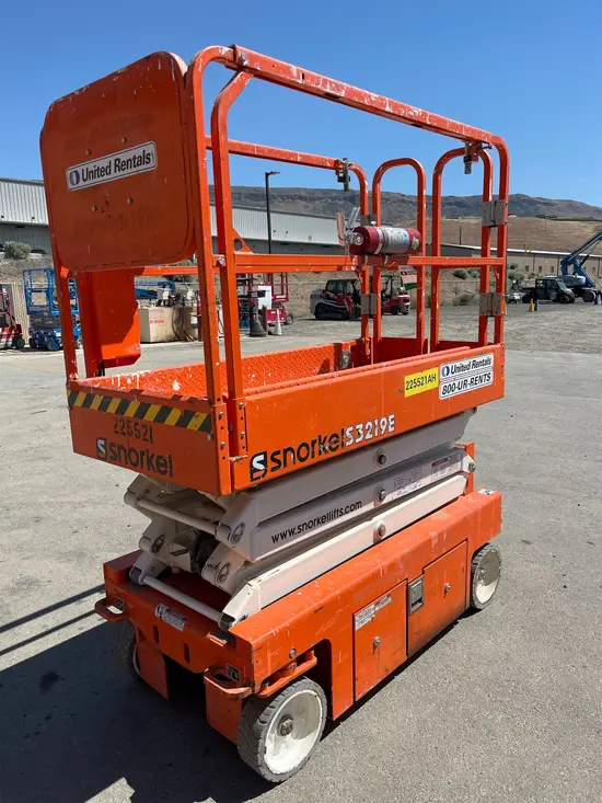 2019 Snorkel S3219E Scissor Lift