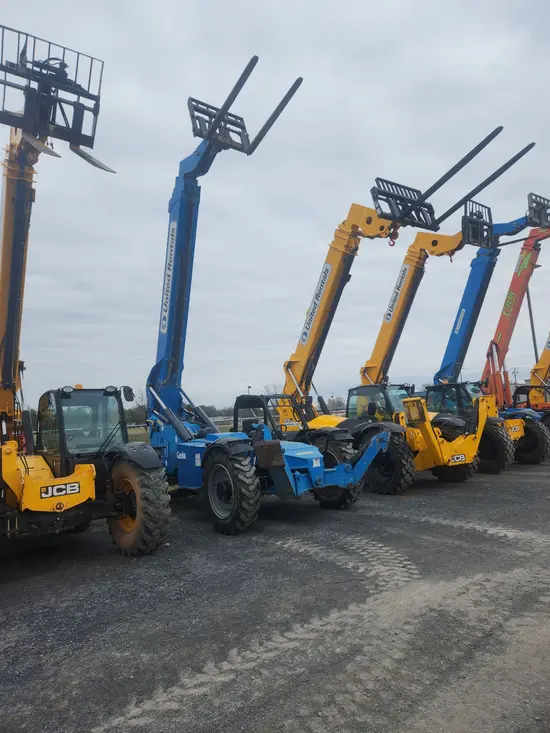2017 Genie GTH-1056 Forklift