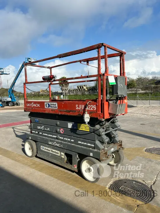 2018 Skyjack SJIII3226 Scissor Lift