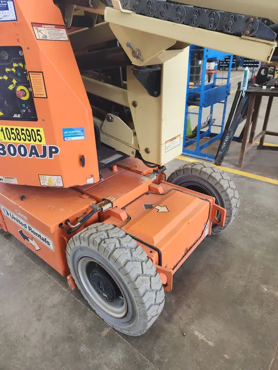 2017 JLG E300AJP Articulating Boom Lift