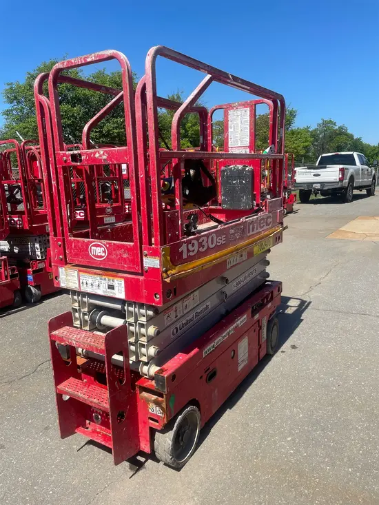 2017 MEC 1930SE Scissor Lift